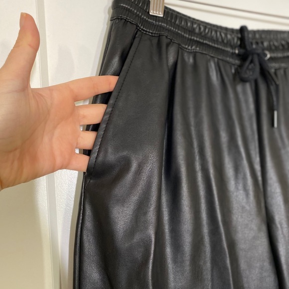 Zara Faux Vegan Leather Jogger Trousers Pants - Picture 6 of 14